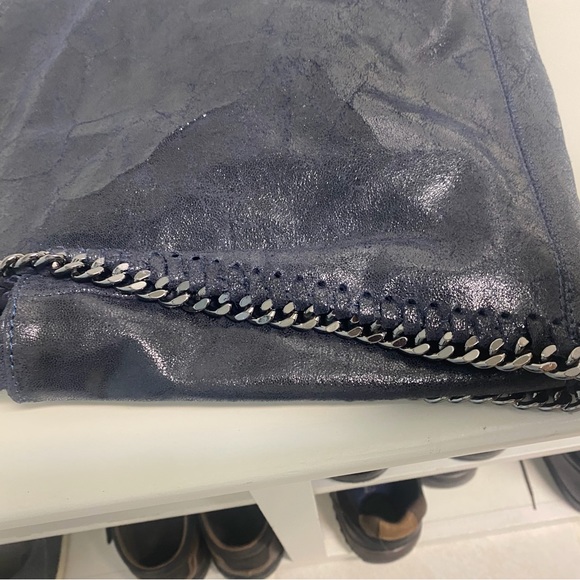 GENUINE LEATHER VERA PELLE HANDBAG, NAVY BLUE WITH METAL CHAIN HANDLES - Picture 14 of 16